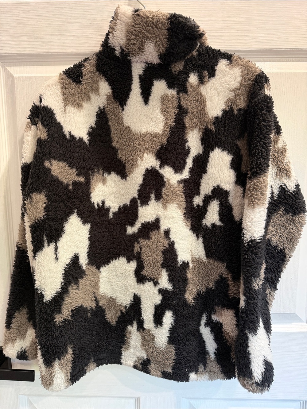 Eddie Bauer Sherpa Half-Zip Pullover - Black, White & Taupe - Picture 3 of 3
